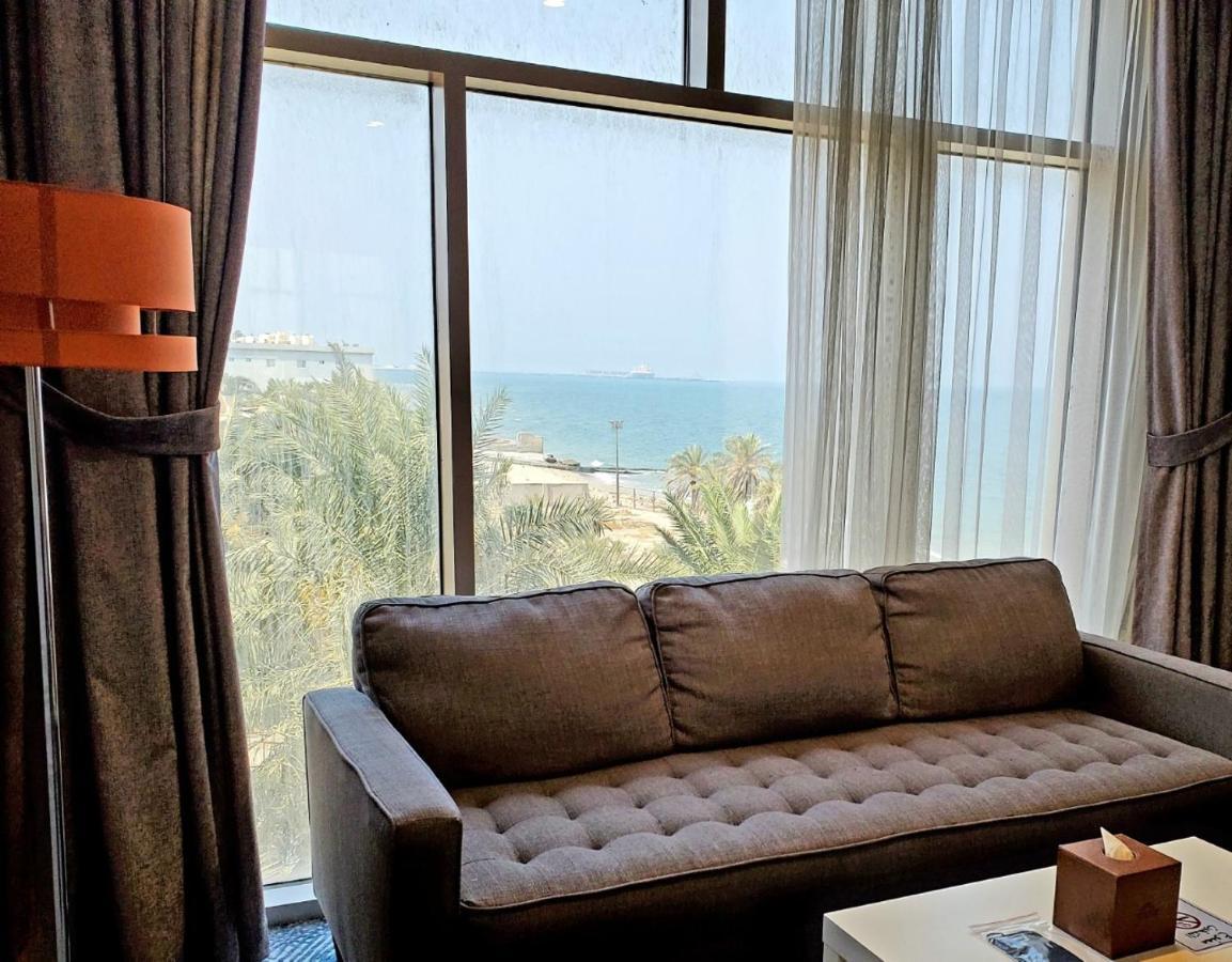 Al Kout Beach Hotel Kuwait City Exterior foto
