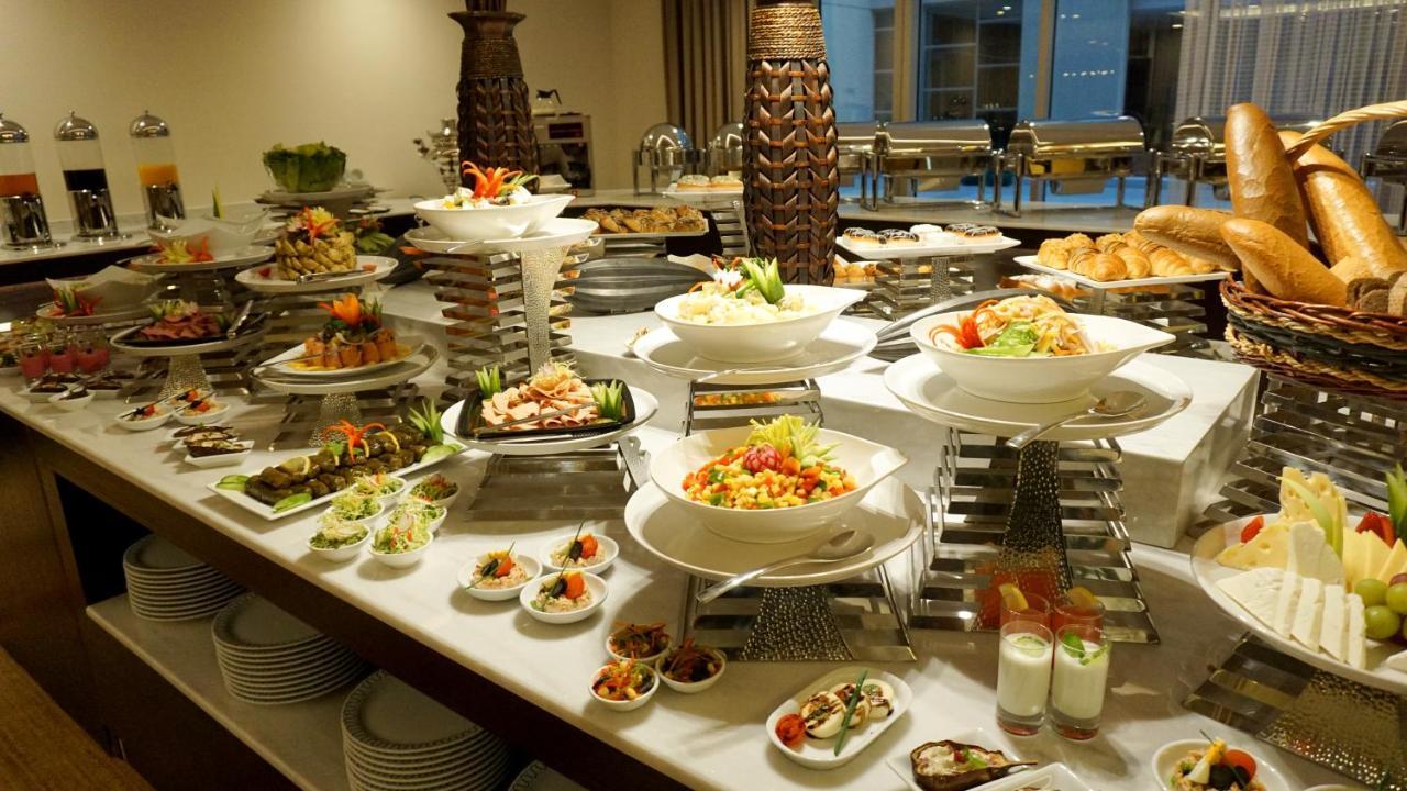 Al Kout Beach Hotel Kuwait City Exterior foto